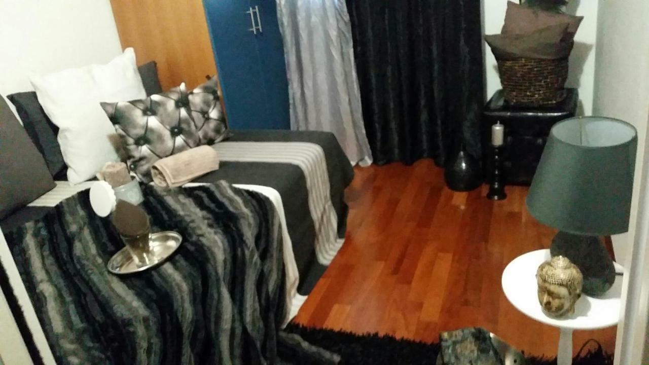 Garda House Hotell Sandra Exteriör bild