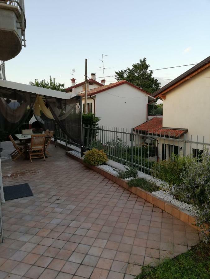 Garda House Hotell Sandra Exteriör bild