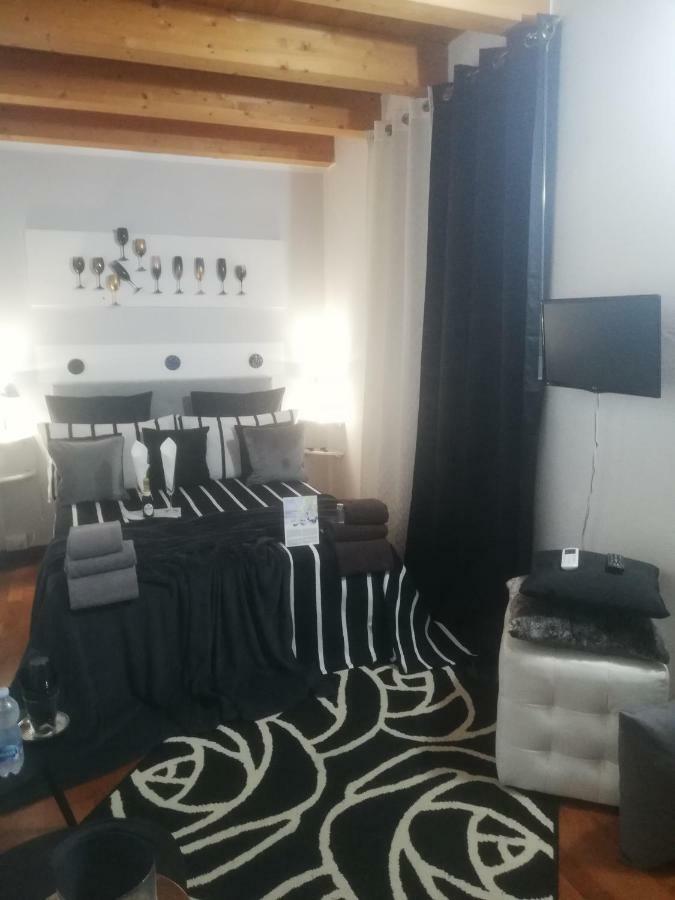 Garda House Hotell Sandra Exteriör bild