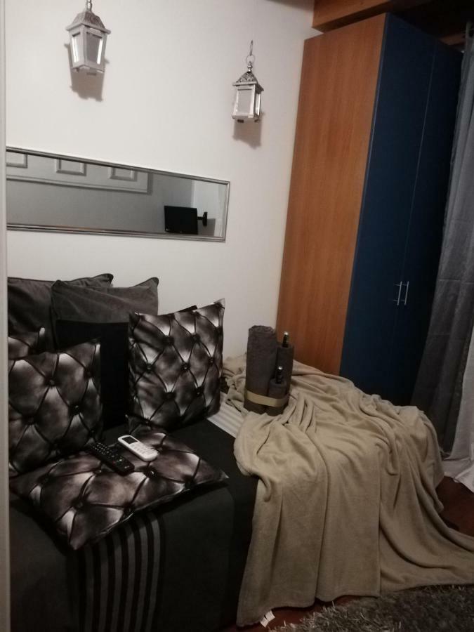 Garda House Hotell Sandra Exteriör bild