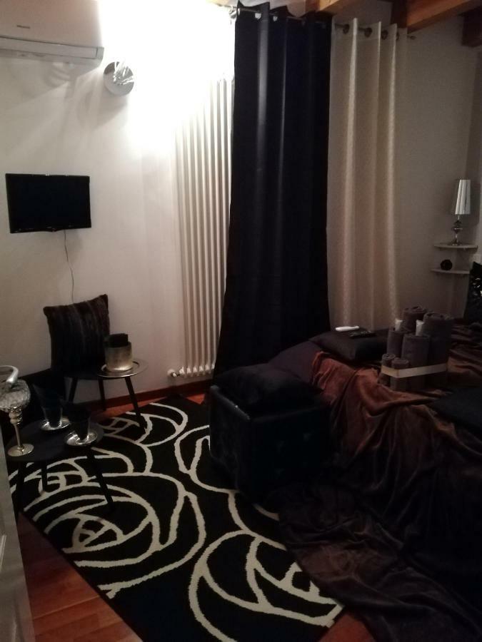 Garda House Hotell Sandra Exteriör bild