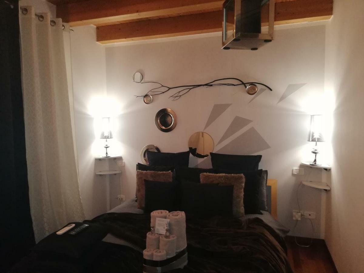 Garda House Hotell Sandra Exteriör bild