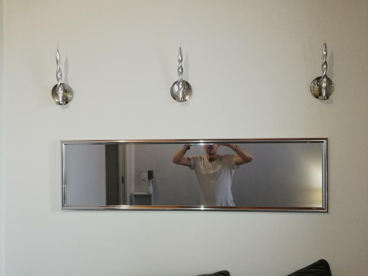 Garda House Hotell Sandra Exteriör bild