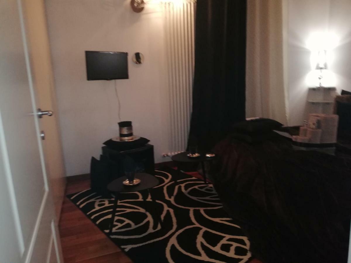 Garda House Hotell Sandra Exteriör bild