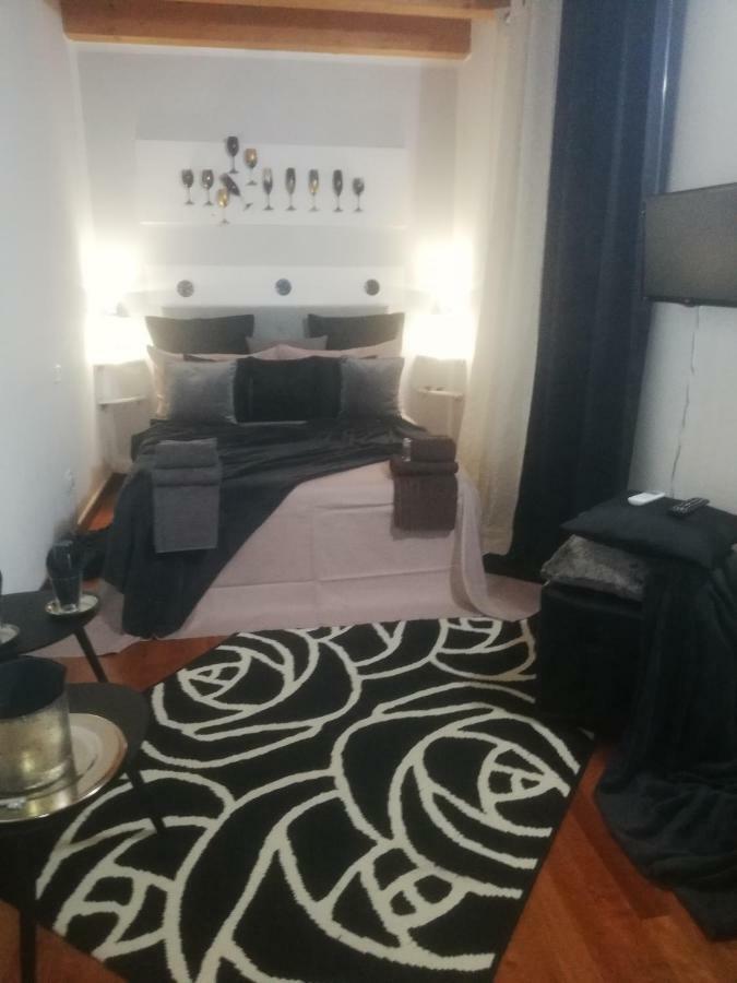 Garda House Hotell Sandra Exteriör bild